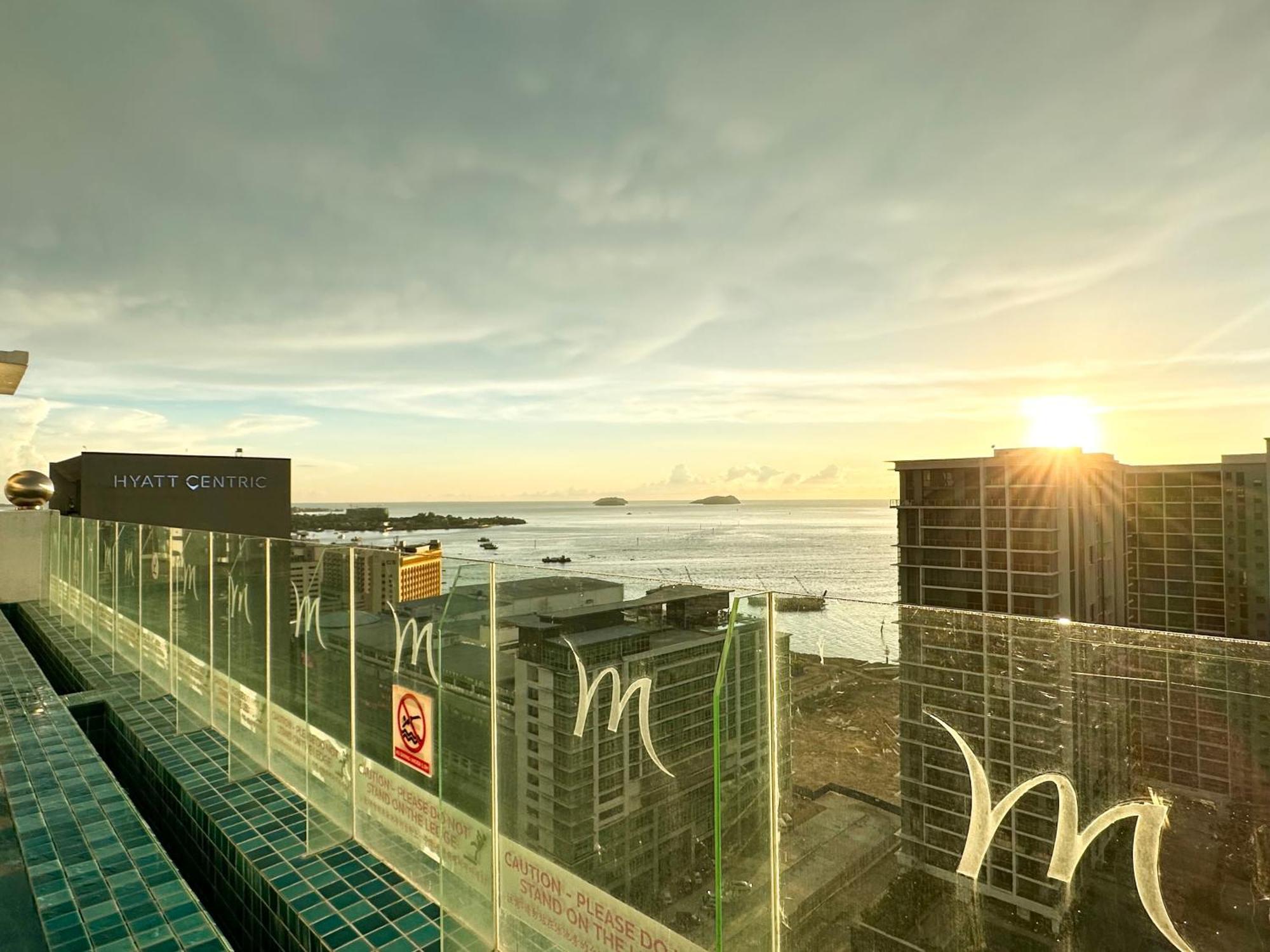 M Centro City Centre @ Gaya Street By Sunset Seaview Vacation Condos Kota Kinabalu Exterior photo